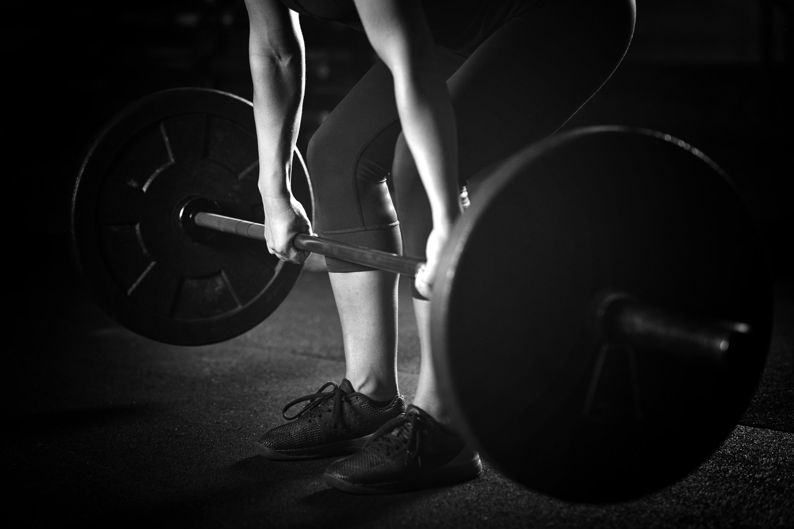 Woman weightlifting on training